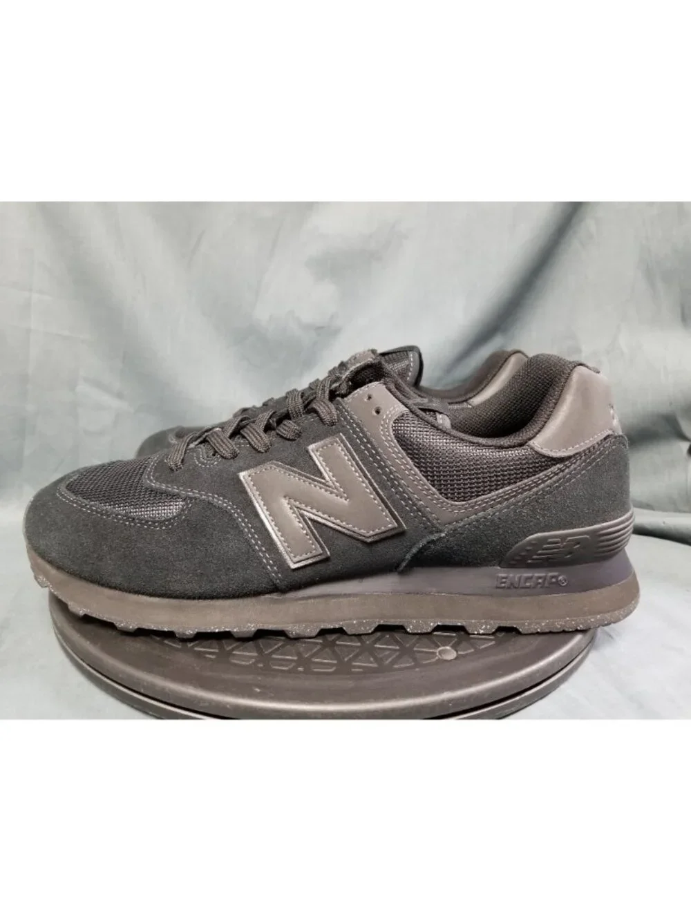New Balance 574 Core Sneakers Suede ML574EVE Black Men's Size 10.5 NEW NO BOX!